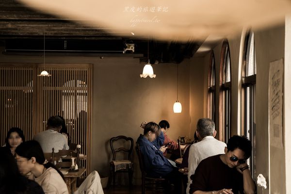▲▼喫茶Sénmi【台中咖啡館推薦】藏匿老舊建築5樓的昭和咖啡廳。（圖／部落客黑皮授權提供）