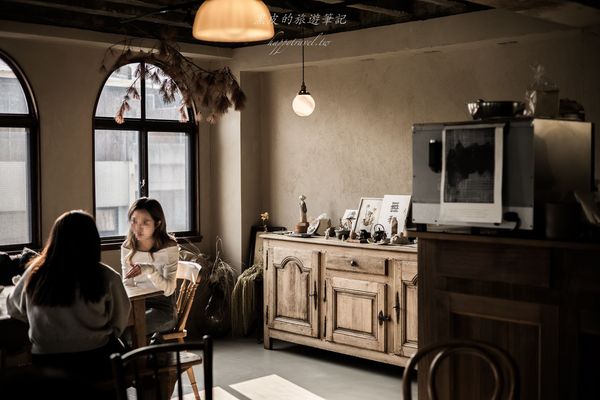 ▲▼喫茶Sénmi【台中咖啡館推薦】藏匿老舊建築5樓的昭和咖啡廳。（圖／部落客黑皮授權提供）