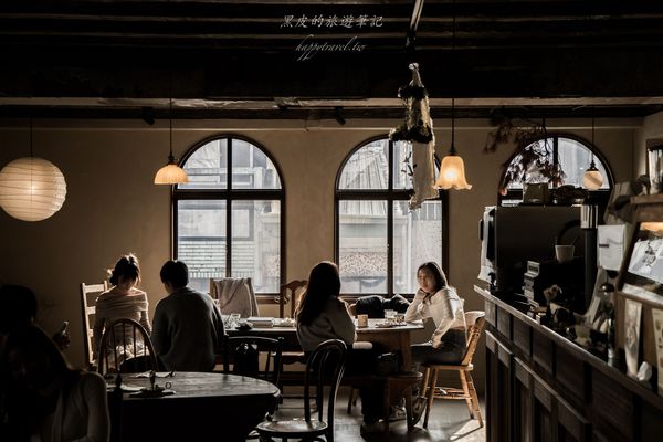 ▲▼喫茶Sénmi【台中咖啡館推薦】藏匿老舊建築5樓的昭和咖啡廳。（圖／部落客黑皮授權提供）