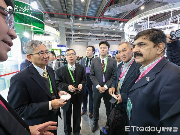 ▲台灣推動建築淨零轉型有成　印度、美國、菲律賓駔團來台觀摩取經。（圖／記者陳弘修翻攝）