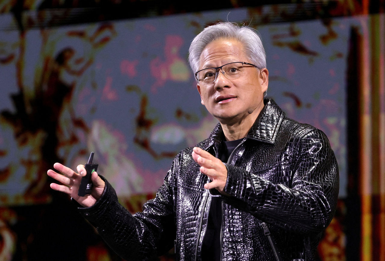 中國禁科技公司「買輝達AI晶片」　黃仁勳回應：很失望