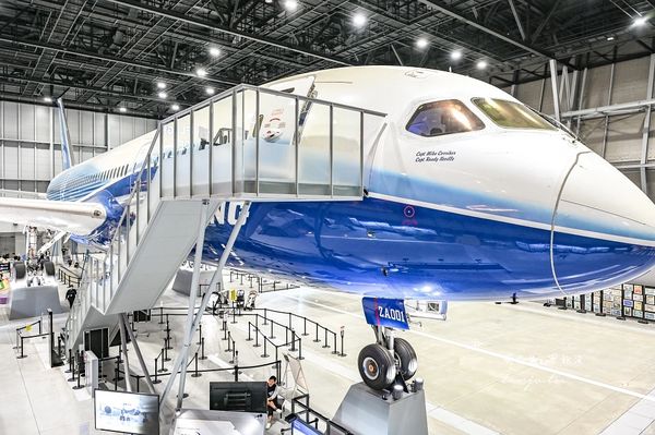 ▲▼【FLIGHT OF DREAMS】名古屋機場波音博物館！波音787飛機主題公園免門票免費參觀。（圖／部落客周花花授權提供）