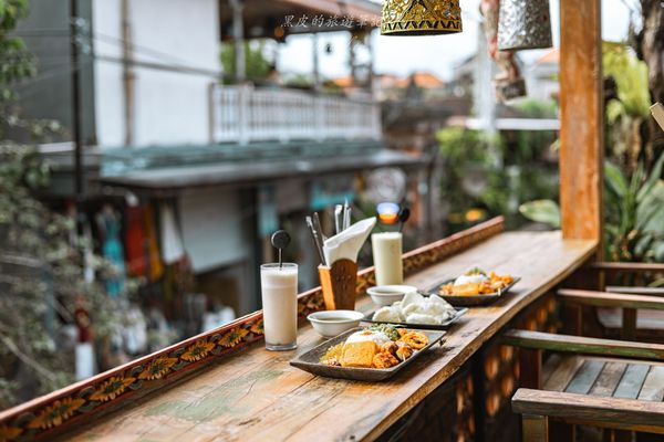 ▲▼Warung Krisna -峇里島烏布美食｜隱匿巷弄裡的茅草屋傳統美食。（圖／部落客黑皮的旅遊筆記授權提供）