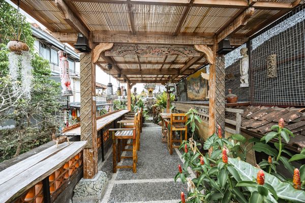 ▲▼Warung Krisna -峇里島烏布美食｜隱匿巷弄裡的茅草屋傳統美食。（圖／部落客黑皮的旅遊筆記授權提供）