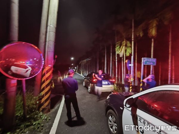 ▲內埔警分局查獲兩名楊姓男子涉嫌偷香蕉             。（圖／記者陳崑福翻攝）