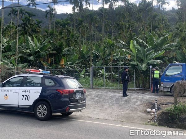 ▲內埔警分局查獲兩名楊姓男子涉嫌偷香蕉             。（圖／記者陳崑福翻攝）