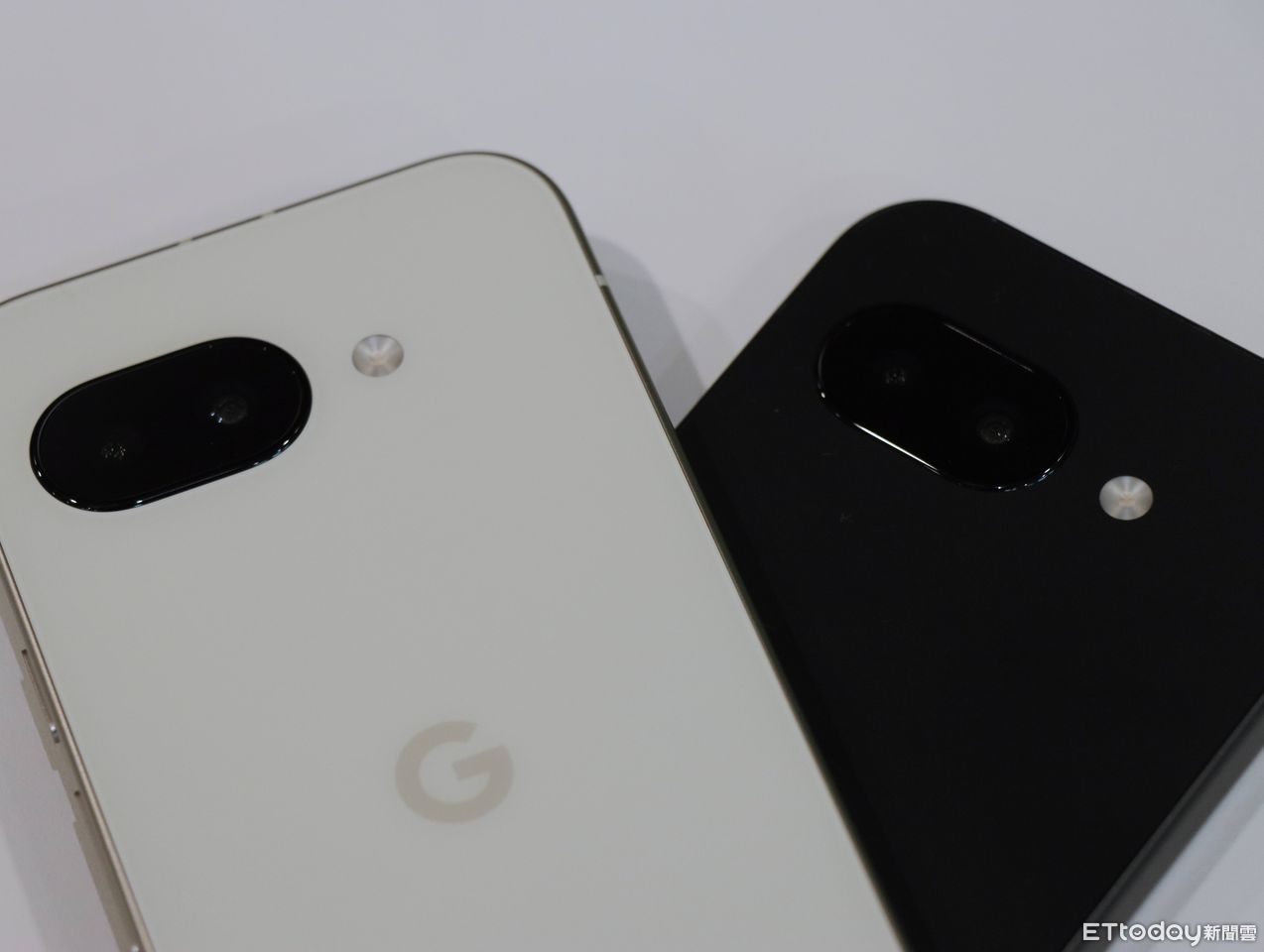 ▲▼       Google Pixel 9a   。（圖／記者蘇晟彥攝）