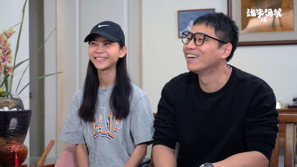 ▲▼夫妻檔YTR許伯（右）、簡芝（左）擔任《誰來晚餐16》來賓。（圖／公視提供）