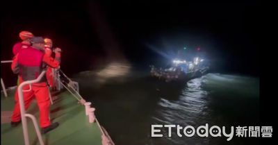 嘉義外海驚魂！65歲船員突昏迷　海巡深夜急救援