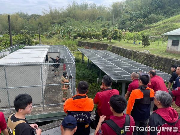 ▲台南市消防局第四大隊於20日上午，於左鎮區台20線23公里後方山林，辦理山林火災防災演練。（圖／記者林東良翻攝，下同）