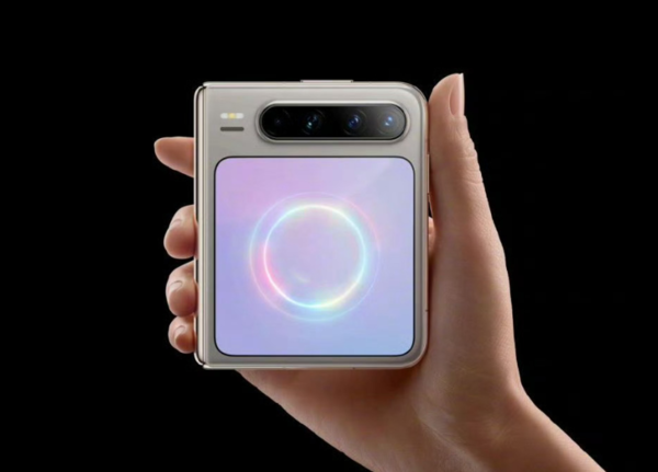 ▲▼華為新手機Pura X 闊折疊。（圖／翻攝自微博）