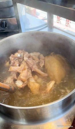 ▲▼台南限定！蛋香、酒香與溫體牛交融　濃郁又滑順一喝就愛上。（圖／台南好Food遊授權提供）