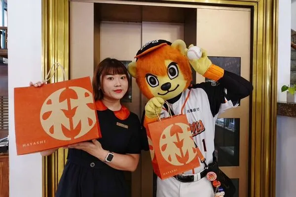 ▲台南林百貨與統一獅隊跨界合作。（圖／統一球團提供）