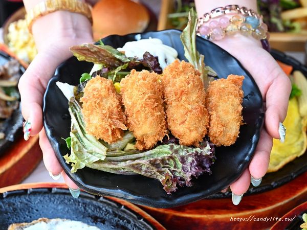 ▲▼鐵將創意鐵板料理｜台中海線創意鐵板料理全面升級自助吧2.0，披薩、炸物、湯品、熟食、甜點通通吃到飽。（圖／部落客糖糖授權提供）