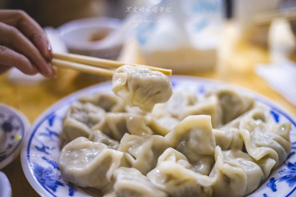 ▲▼集集人氣爆棚美食！牛肉麵夠濃郁　水餃更讓人一吃成主顧。（圖／黑皮的旅遊筆記授權提供）