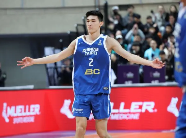 ▲中華男籃胡瓏貿、馬建豪、盧峻翔、高柏鎧、阿巴西、陳盈駿。（圖／中華籃協提供）