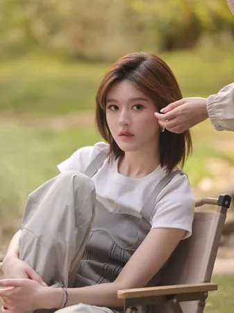 ▲趙露思突然清掉大部分追蹤。（圖／翻攝自趙露思官方微博）