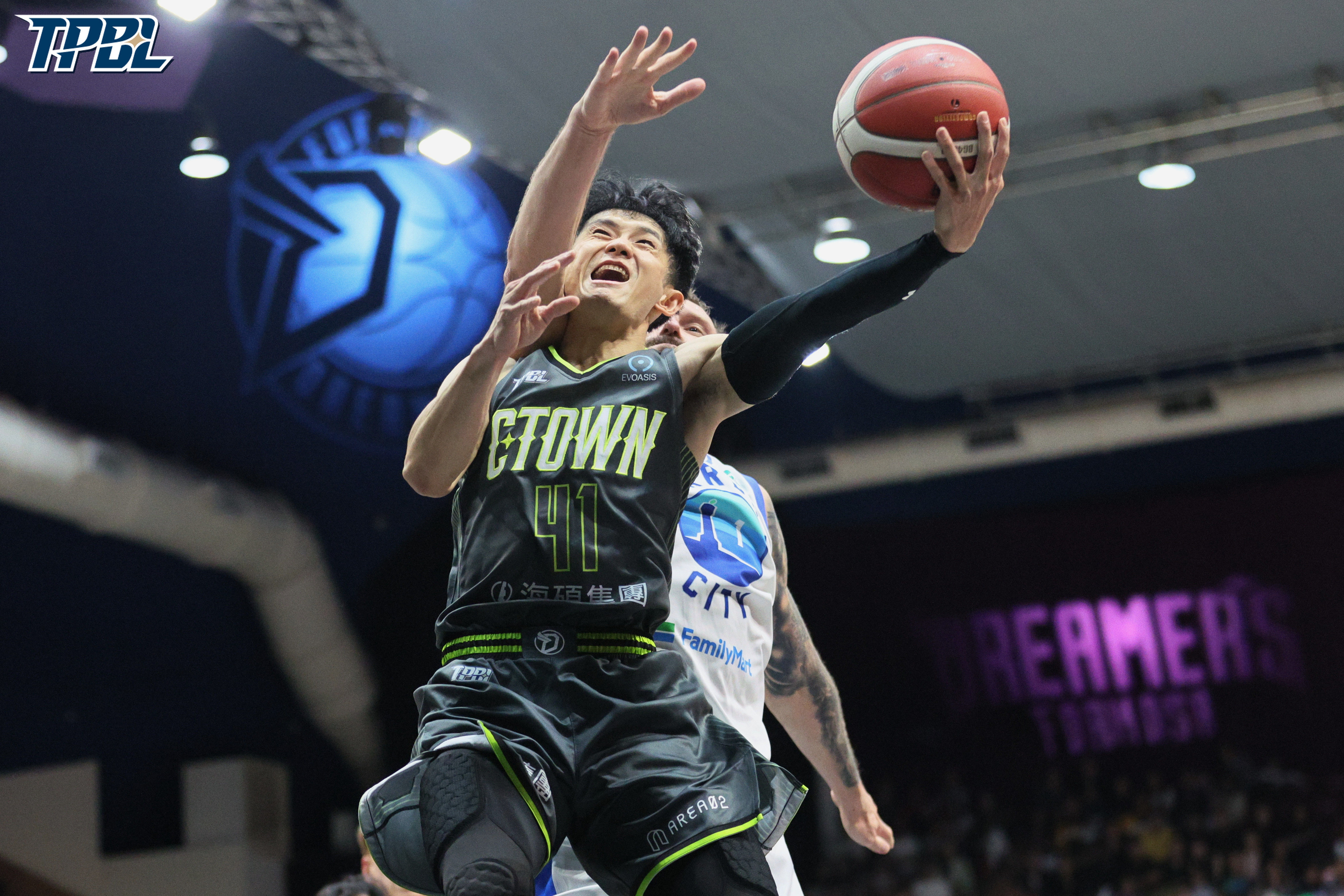 ▲▼福爾摩沙夢想家當家球星蔣淯安、高柏鎧。（圖／TPBL提供）