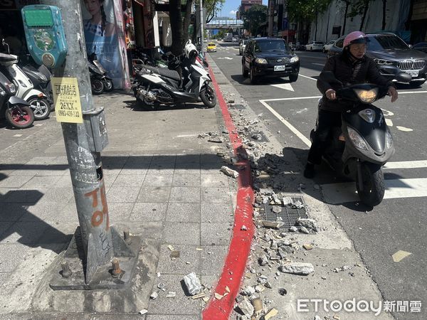 ▲▼台北市林森北路大樓磁磚脫落砸車。（圖／記者邱中岳翻攝）
