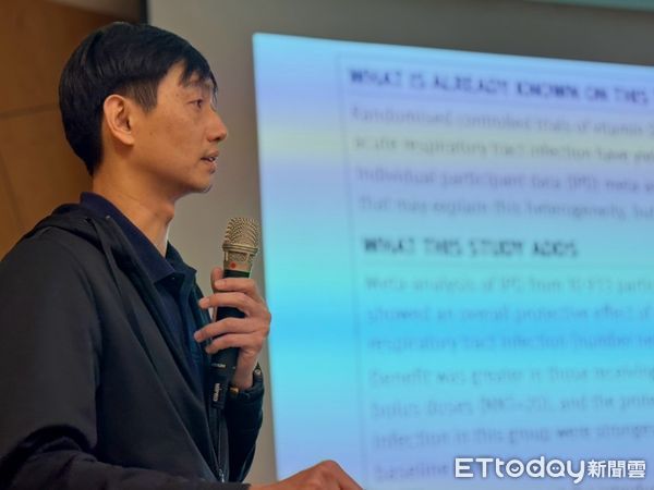 ▲從J型曲線看運動強度 專家籲適度是健康關鍵。（圖／記者郭世賢翻攝）