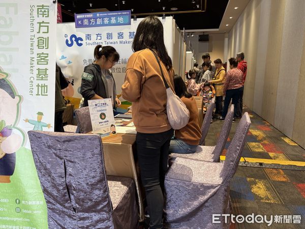 ▲▼    勞動部嘉義縣大型徵才今登場 湧入民眾卡位搶進AI智能產業鏈  。（圖／ 朴子就業中心提供）