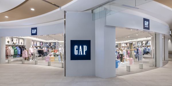 ▲南港Lalaport GAP SKECHERS。（圖／品牌提供）