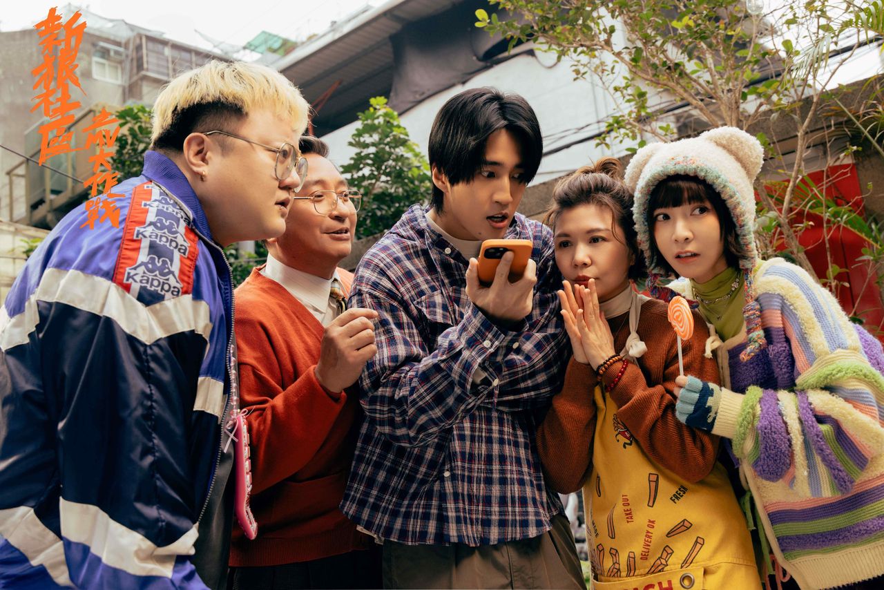 ▲▼ 婁峻碩、魁剛、溫妮、于子育、王中平出演「新狼社區之MV大作戰」形象短劇集。（圖／金狼獎執行委員會提供）