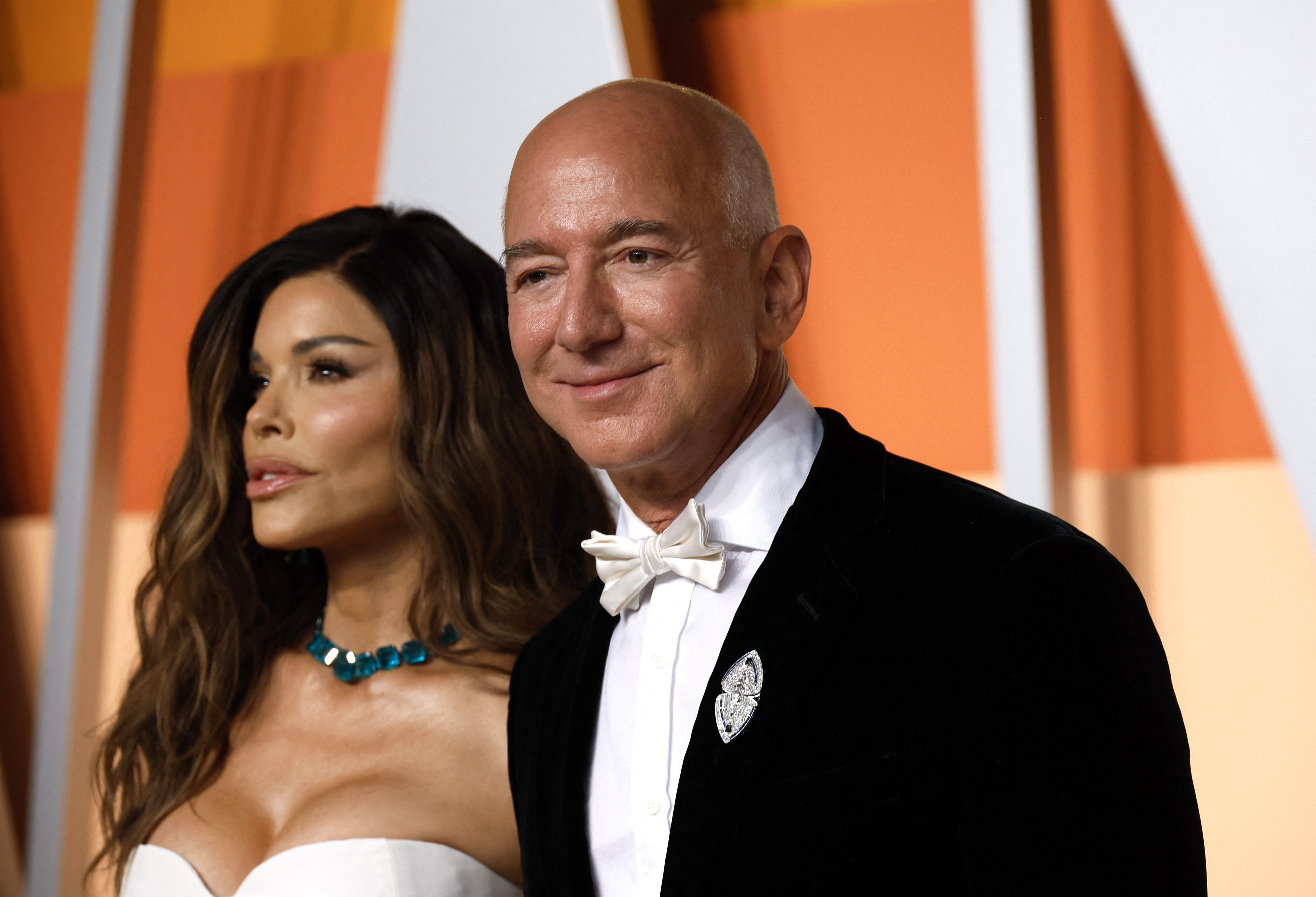 ▲▼ 亞馬遜創辦人貝佐斯（Jeff Bezos）與未婚妻桑切斯（Lauren Sánchez）。（圖／路透）