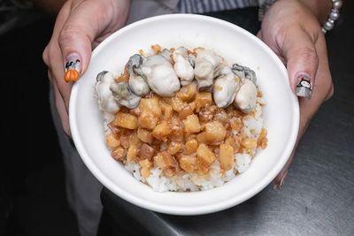 大碗濃郁肉燥飯＋鮮甜蚵仔湯60元搞定