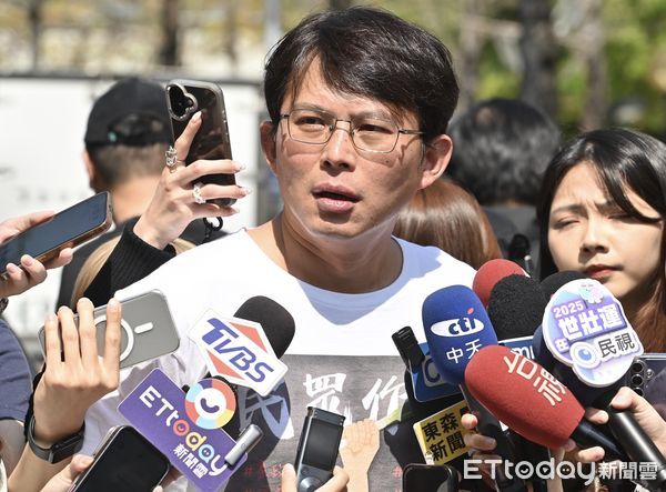 ▲▼台灣民眾黨「323人民要當家!」全民問政宣講，黃國昌受訪。（圖／記者李毓康攝）