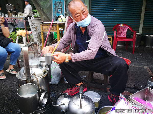 ▲嘉義南門包氏炭燒杏仁茶》嘉義早餐嘉義南門圓環杏仁茶推薦嘉義阿伯杏仁茶老店。（圖／部落客Darren授權提供）