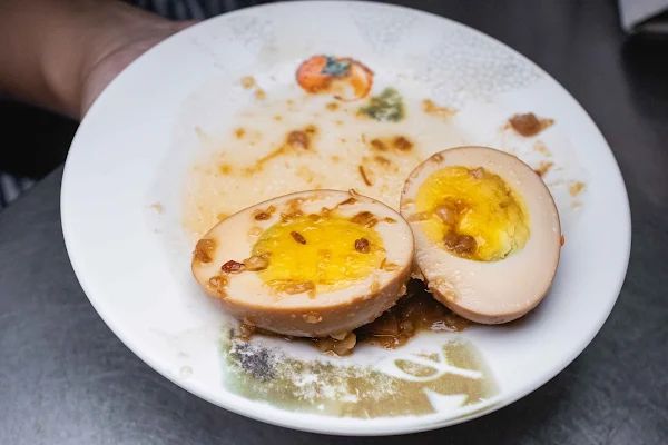 ▲▼阿芳肉燥飯。（圖／部落客美熊很愛吃授權提供）