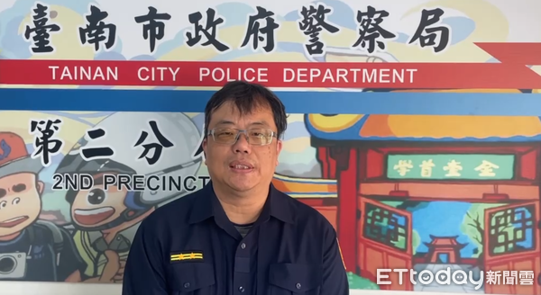 ▲台南南廠代天府保安宮白蓮聖母聖水緣金箱，22日清晨廟方發現遭竊，損失新台幣3000元香油錢，廟方立即已報警處理，並將監控檔案交由警方查處。（圖／記者林東良翻攝，下同）