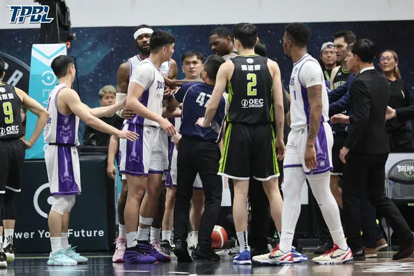 ▲夢想家蔣淯安、攻城獅蔡宸綱、盧冠軒。（圖／TPBL提供）