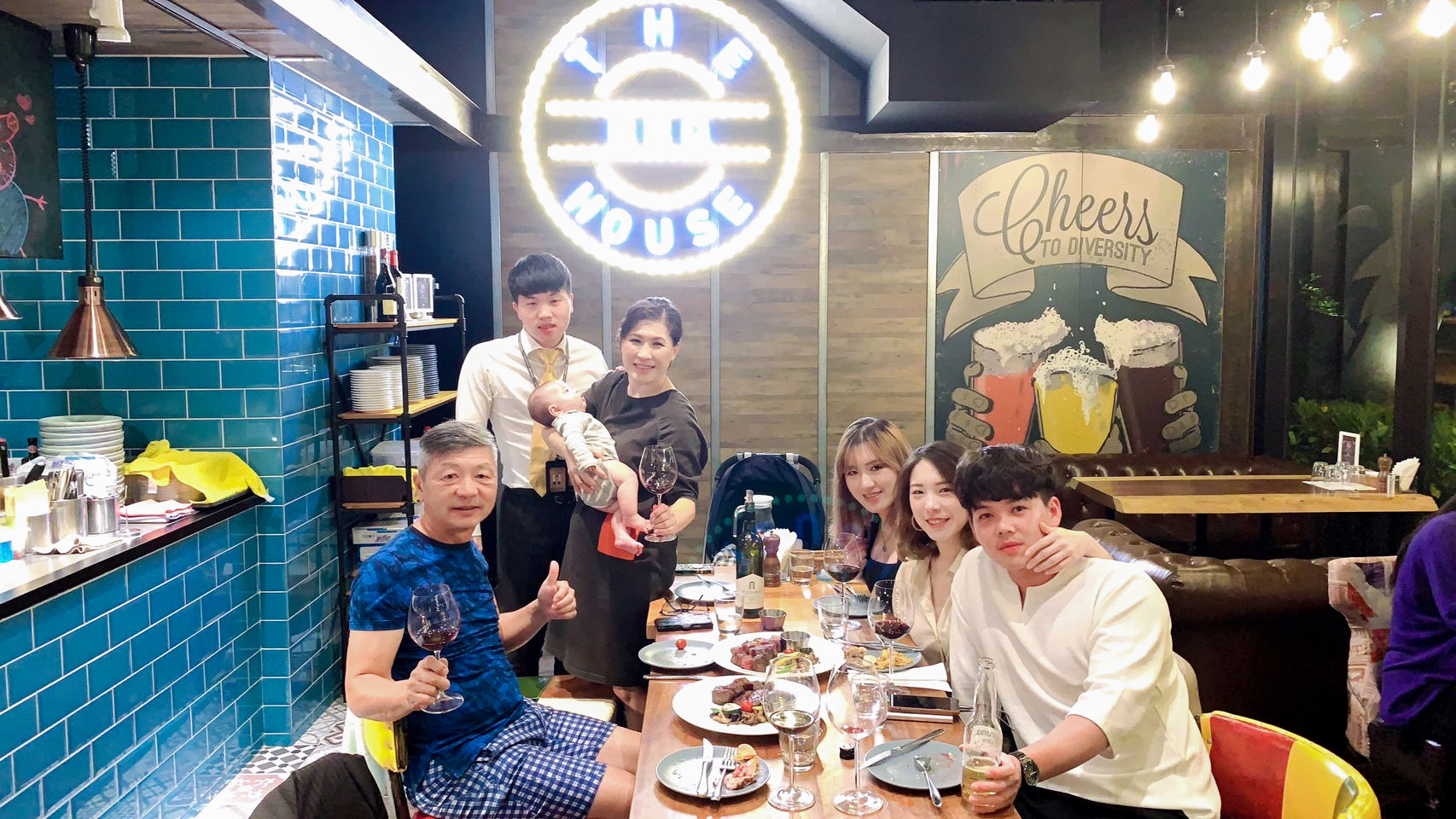 ▲▼ 孫慶餘,永慶不動產,兒子女兒,傳承,房仲,永慶房市訊息,永慶必知小常識,永慶安心買賣屋。（圖／永慶房產集團提供）