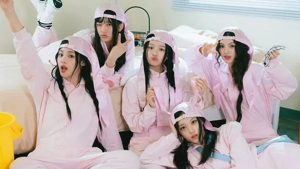 外送稿用 ▲▼NJZ NEWJEANS。（圖／翻攝自Instagram／newjeans_official）