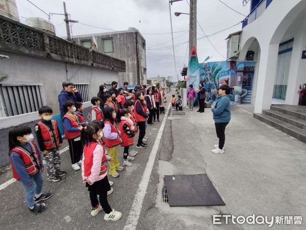 ▲▼太管處帶領師生走讀崇徳，從不同角度體驗太魯閣的人文與自然風情。（圖／太管處提供，下同）