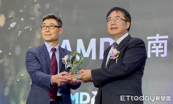 ▲台南市長黃偉哲祝賀AMD台灣分公司進駐台南沙崙資安暨智慧科技研發大樓，不僅成功拓展營運版圖，也是台灣AI人工智慧產業發展重要里程碑。（圖／記者林東良翻攝，下同）