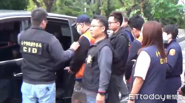 ▲▼台中8嫌持空氣槍闖宿舍搶14萬！6分鐘得手KTV分贓全落網。（圖／記者許權毅翻攝）