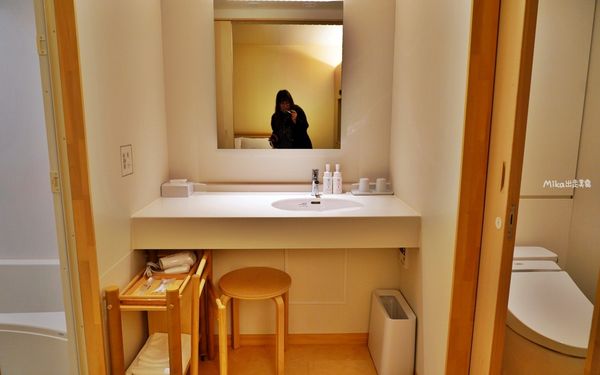 ▲▼就睡在稻田中央！日本世界級木造平價飯店宛如漂浮在水田上。（圖／Mika出走美食日誌授權提供）