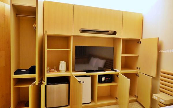 ▲▼就睡在稻田中央！日本世界級木造平價飯店宛如漂浮在水田上。（圖／Mika出走美食日誌授權提供）