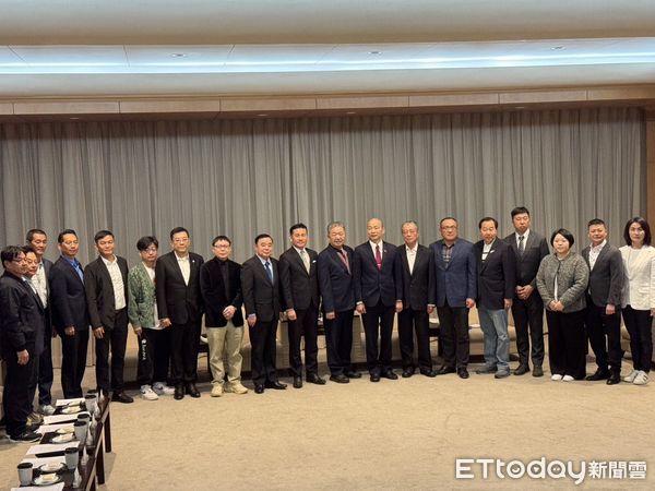 ▲全台正副議長北上拜會韓國瑜，建議助理費除罪化。（圖／記者鄭佩玟攝）