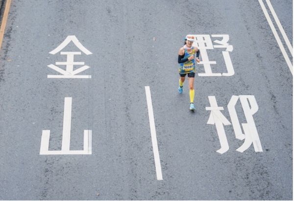 ▲挑戰2025世壯運，先跑萬金石！50人接受馬拉松訓練　汗水交織歡呼：「全員完賽」。（圖／運動筆記提供）