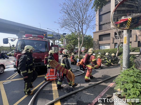 ▲▼       三重民宅火警      。（圖／記者陳以昇翻攝）