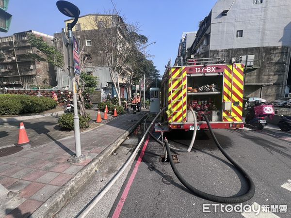 ▲▼       三重民宅火警      。（圖／記者陳以昇翻攝）