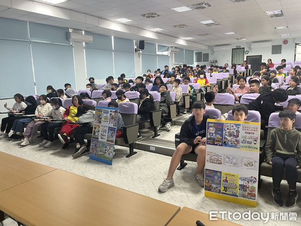 ▲為求清明掃墓更安全，台南市消防局第五大隊保西分隊至歸仁國小辦理超有趣防火宣導。（圖／記者林東良翻攝，下同）