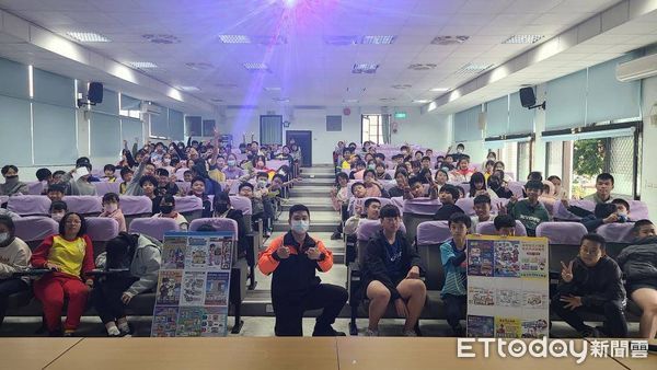 ▲為求清明掃墓更安全，台南市消防局第五大隊保西分隊至歸仁國小辦理超有趣防火宣導。（圖／記者林東良翻攝，下同）