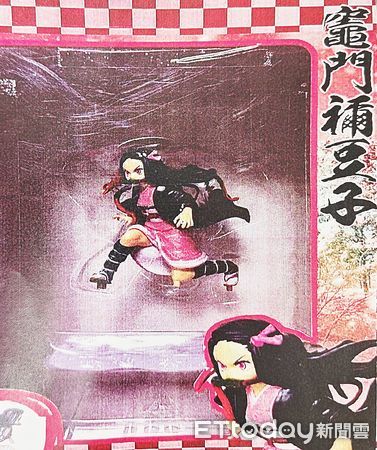 ▲余姓現役軍人去年9月至10月間連續2次在平鎮區中豐路上某家娃娃機店時竊取機台公仔，圖為被竊之公仔照片。（資料照／記者沈繼昌翻攝）