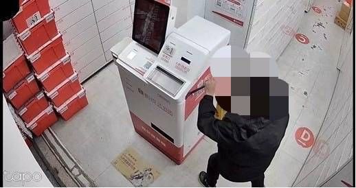 ▲雲林阿伯跨縣到彰化溪湖某嬉皮智取店持鐵鍬偷錢騎車逃逸自摔。（圖／警方提供）
