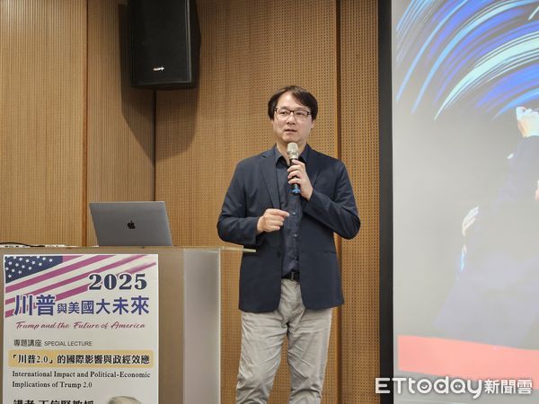 ▲▼國立政治大學東亞研究所特聘教授王信賢於政大演講。（圖／記者陳冠宇攝）